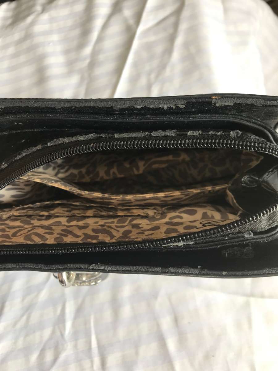Guess bag beautiful lock decor used second hand