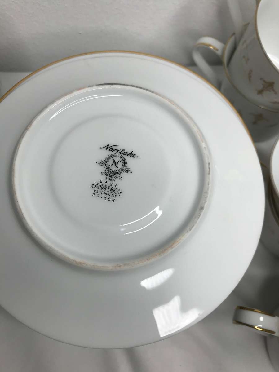 Noritake 6520 Tea set 12 cups and 12 sauces with milk and sugar jar