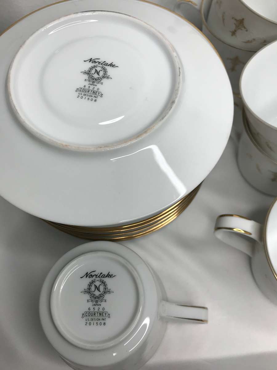 Noritake 6520 Tea set 12 cups and 12 sauces with milk and sugar jar