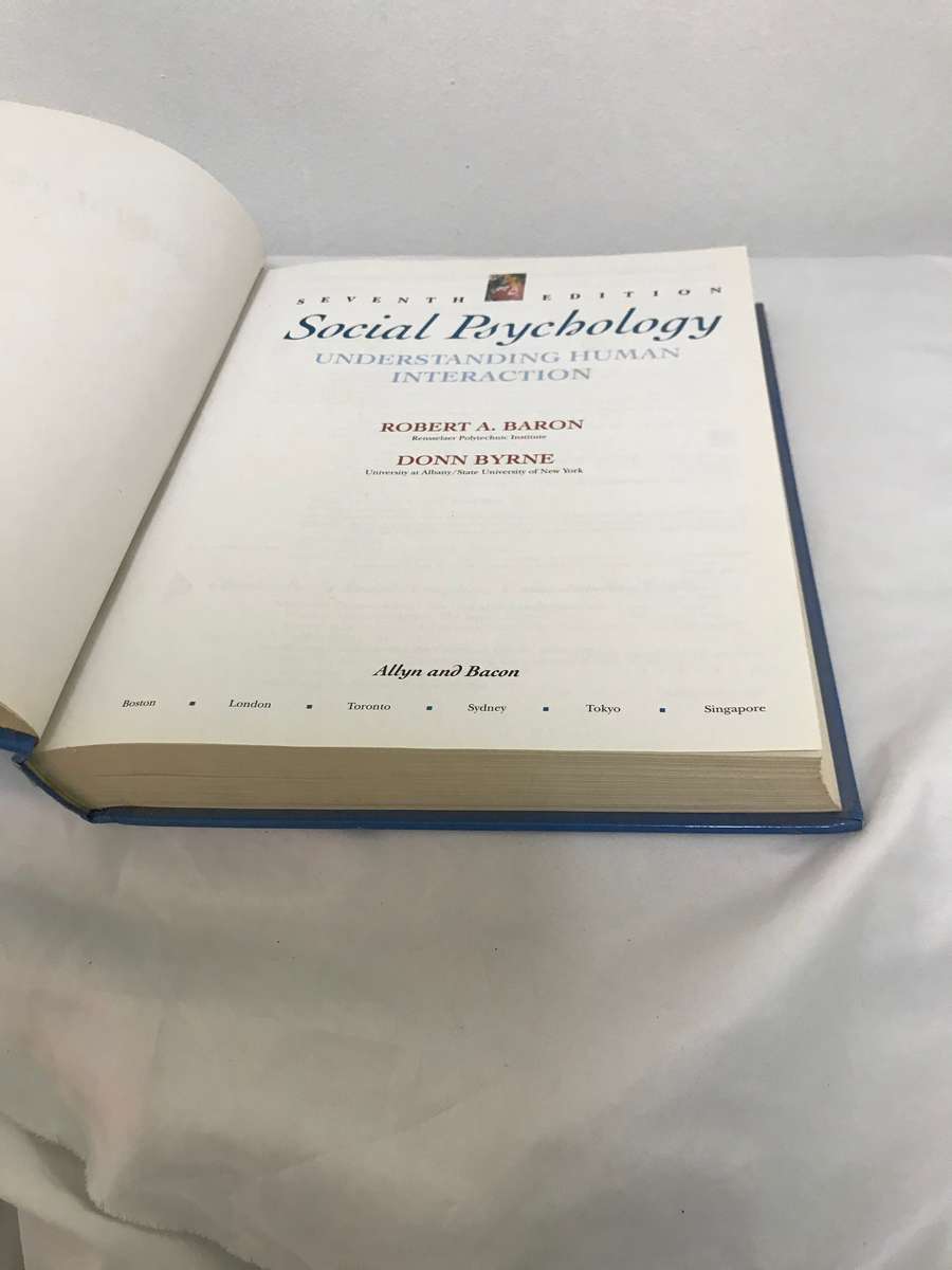 SOCIAL PSYCHOLOGY - UNDERSTANDING HUMAN INTERACTION 7th edition Robert A. Baron,Donn Byrne