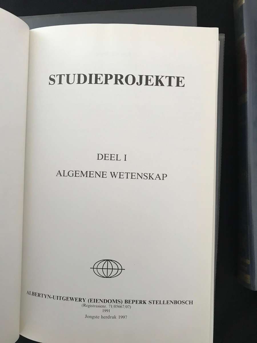 Studieprojekte Deel 1-4 Dr C.F Albertyn