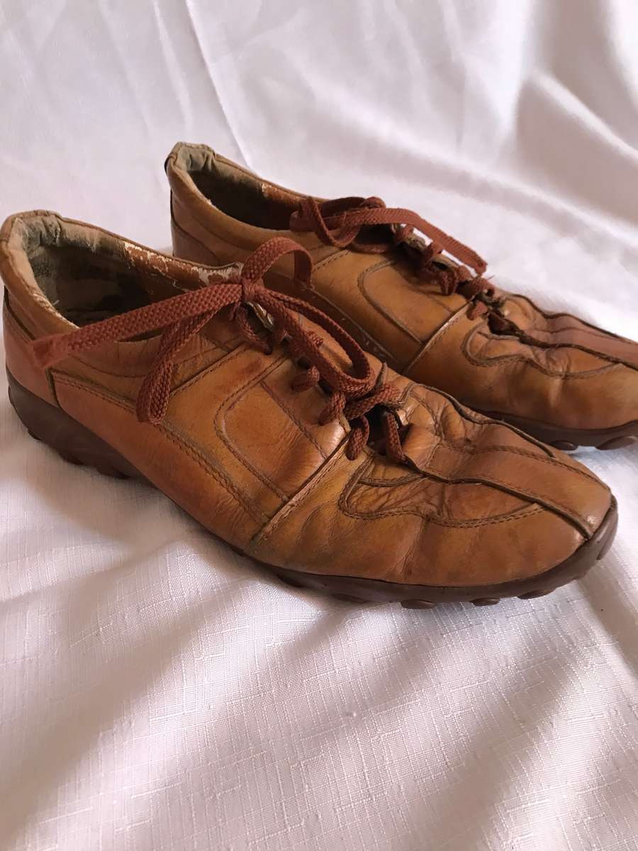 Leather Shoes Mens Brown size 10 second hand