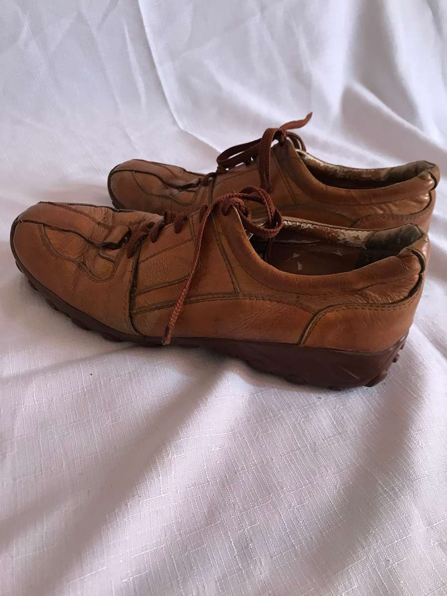 Leather Shoes Mens Brown size 10 second hand