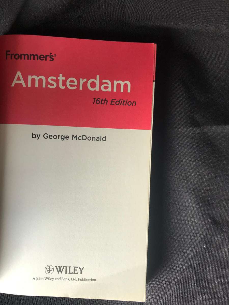 Traveling guides lot 3