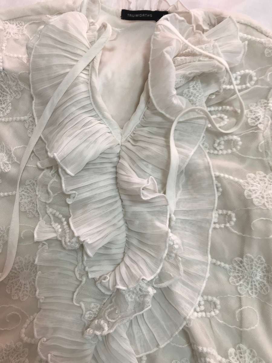 Top size 34 Truworth