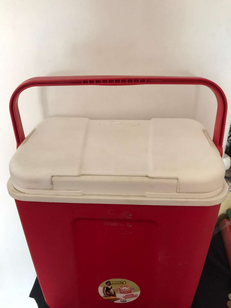 Adidas cooler box