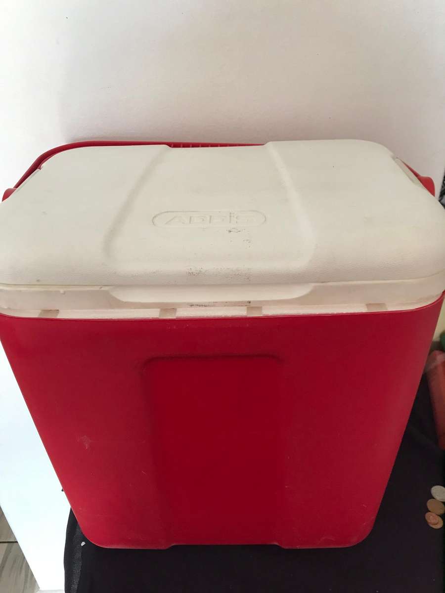 Adidas cooler box