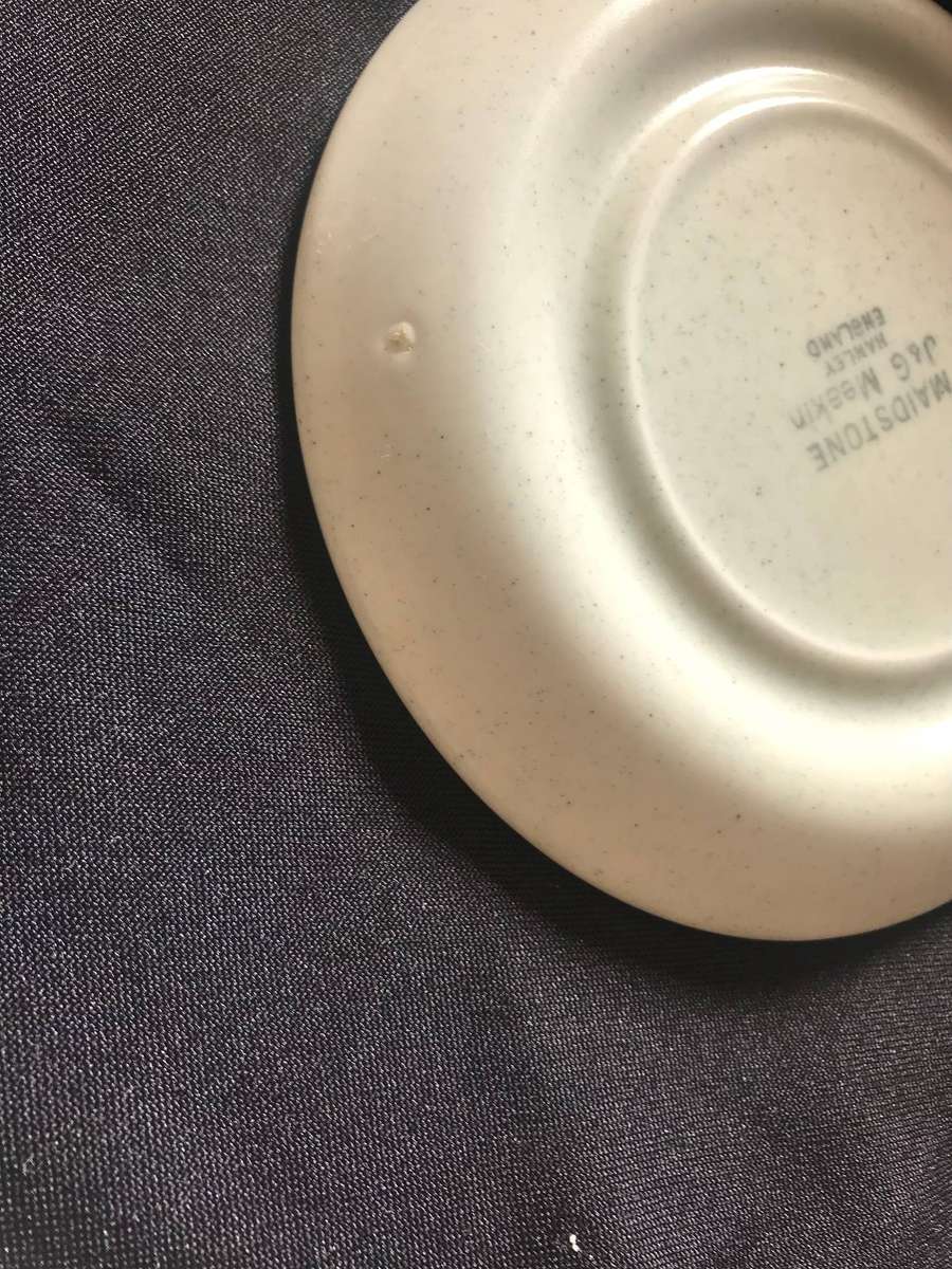 Maidstone J & G Meakin Hanley England 6 saucers