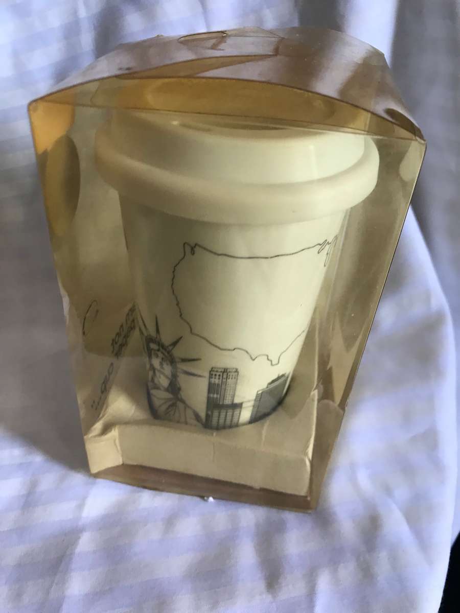 Porcelain Coffee Cup Silicone Lid statue of Liberty NEW SEALED