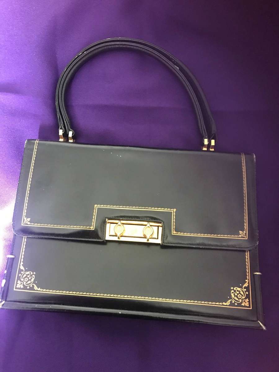 Vintage beautiful black ladies handbag