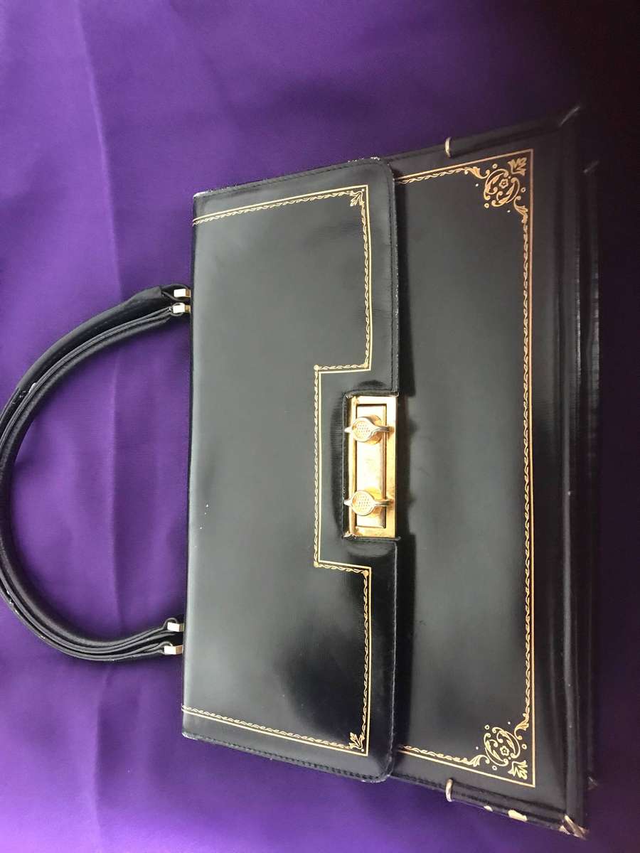 Vintage beautiful black ladies handbag