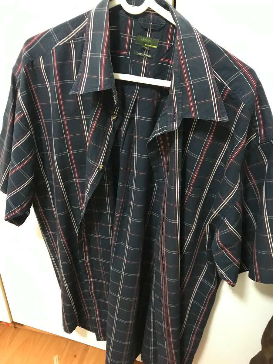 Jeep XL black stripe shirt