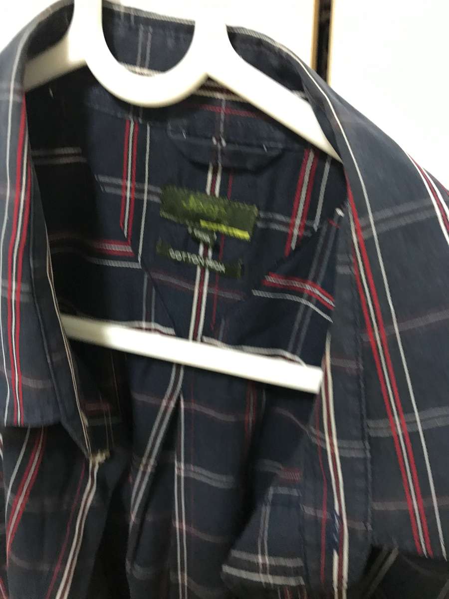 Jeep XL black stripe shirt