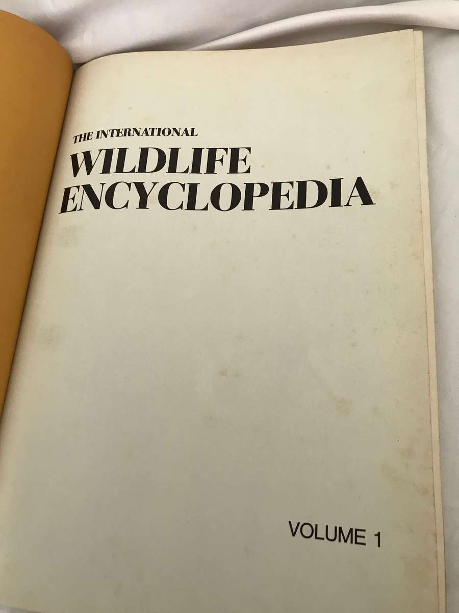 The International Wildlife Encyclopedia volume 1