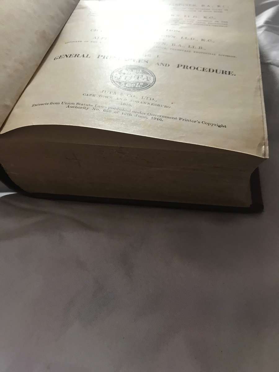 South African Criminal law and Procedure 5th edition 1946 volume 1