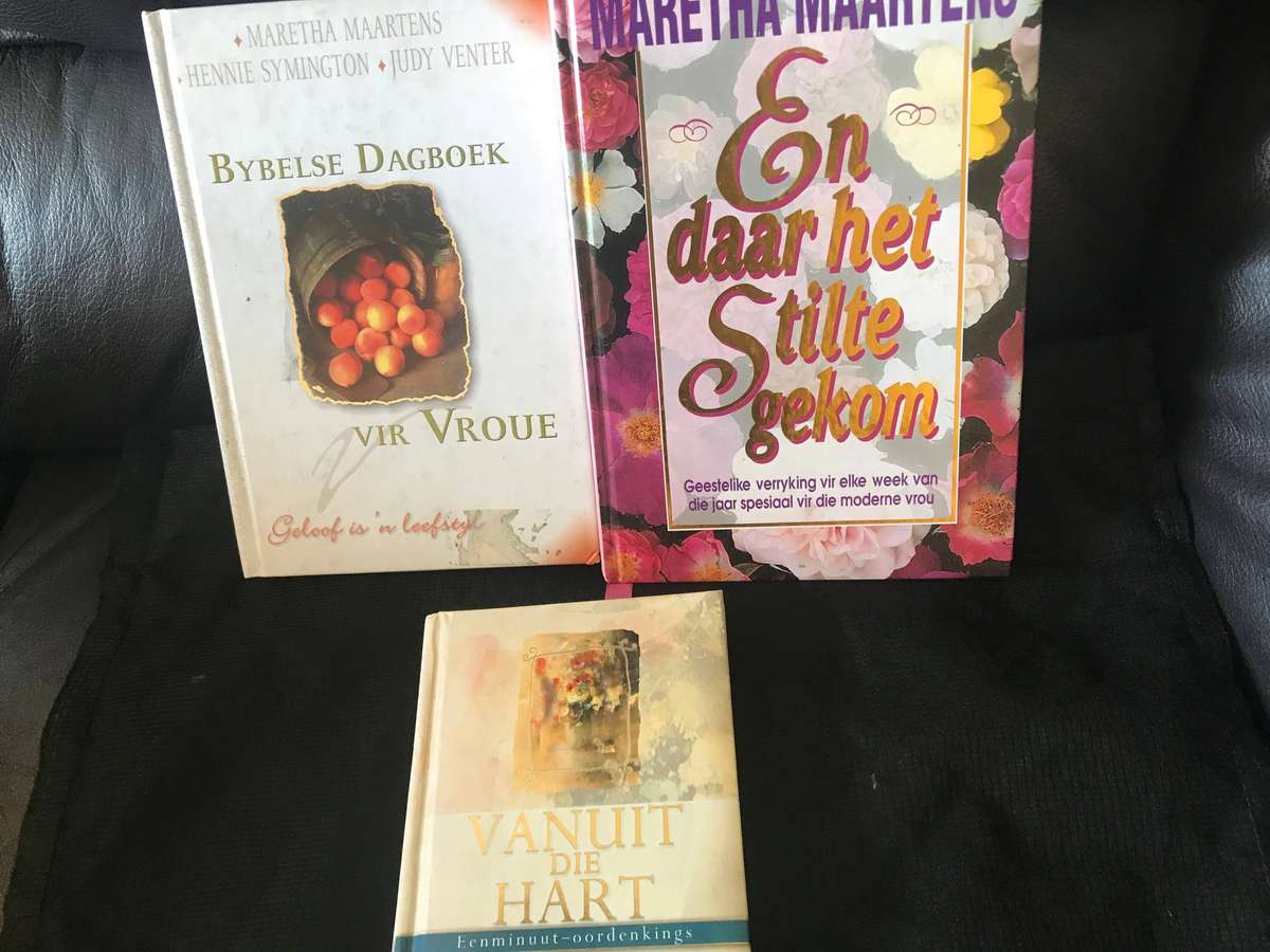 3 Afrikaanse Christelike vroue boeke