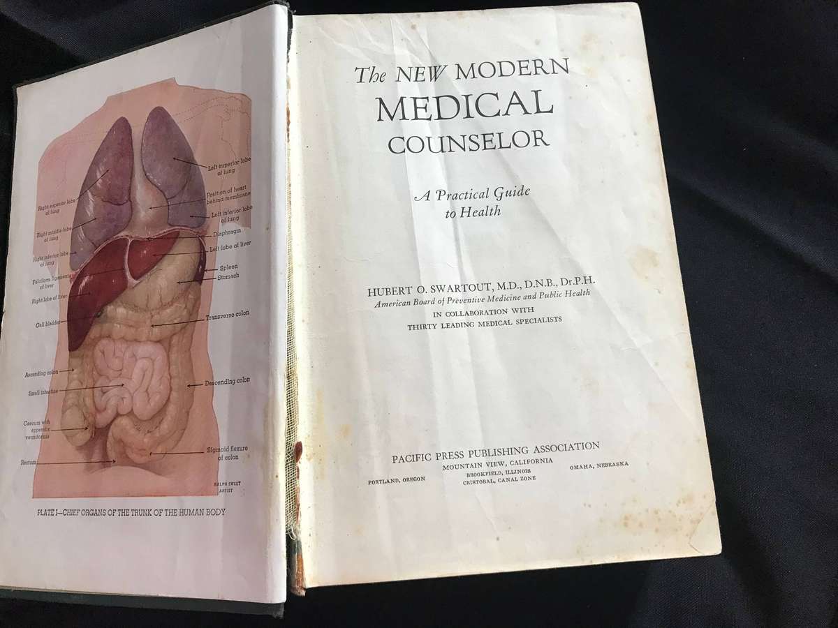 Vintage Modern Medical Counselor 1951 fourth edition medic and Everybodys Family Doctor 1935