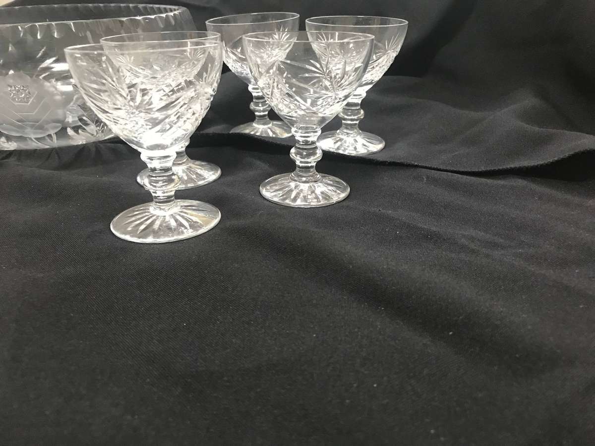 Vintage Cut Rose Cut Crystal 3 Footed Centerpiece Bowl with 5 glasses