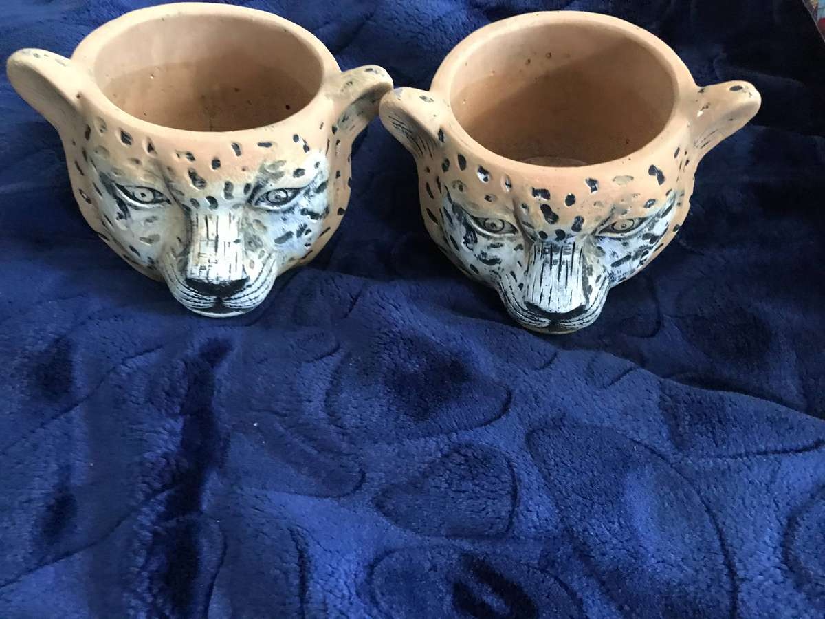 2 x LEONARD THE LEOPARD POT PLANTER 15.5X14.5X11CM