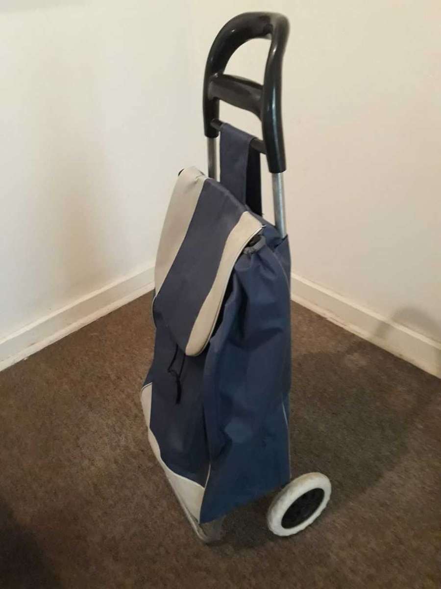 Shopping trolley