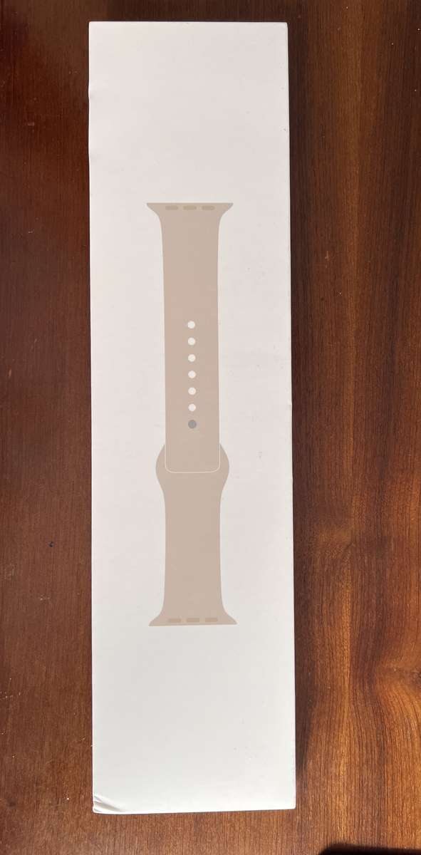 Apple Watch SE Rose Gold Case with Starlight Sport Band 40mm GPS & Cellular (Preowned)