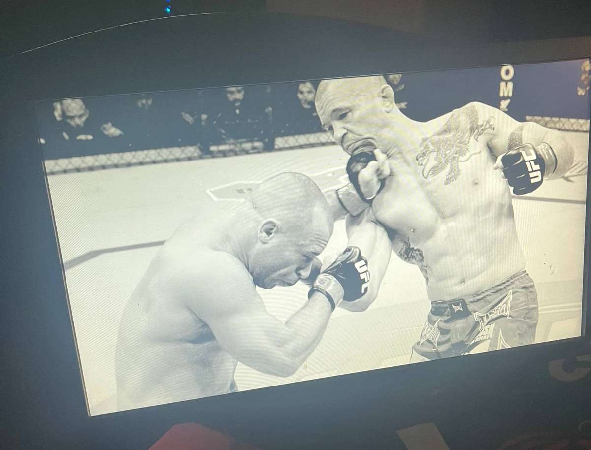 UFC Undisputed 3 in Good Condition - RARE (Xbox 360)