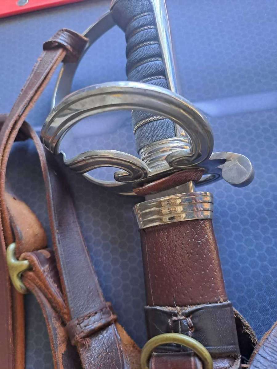 WKC SOLINGEN OFFICER SWORD WITH SCABBARD