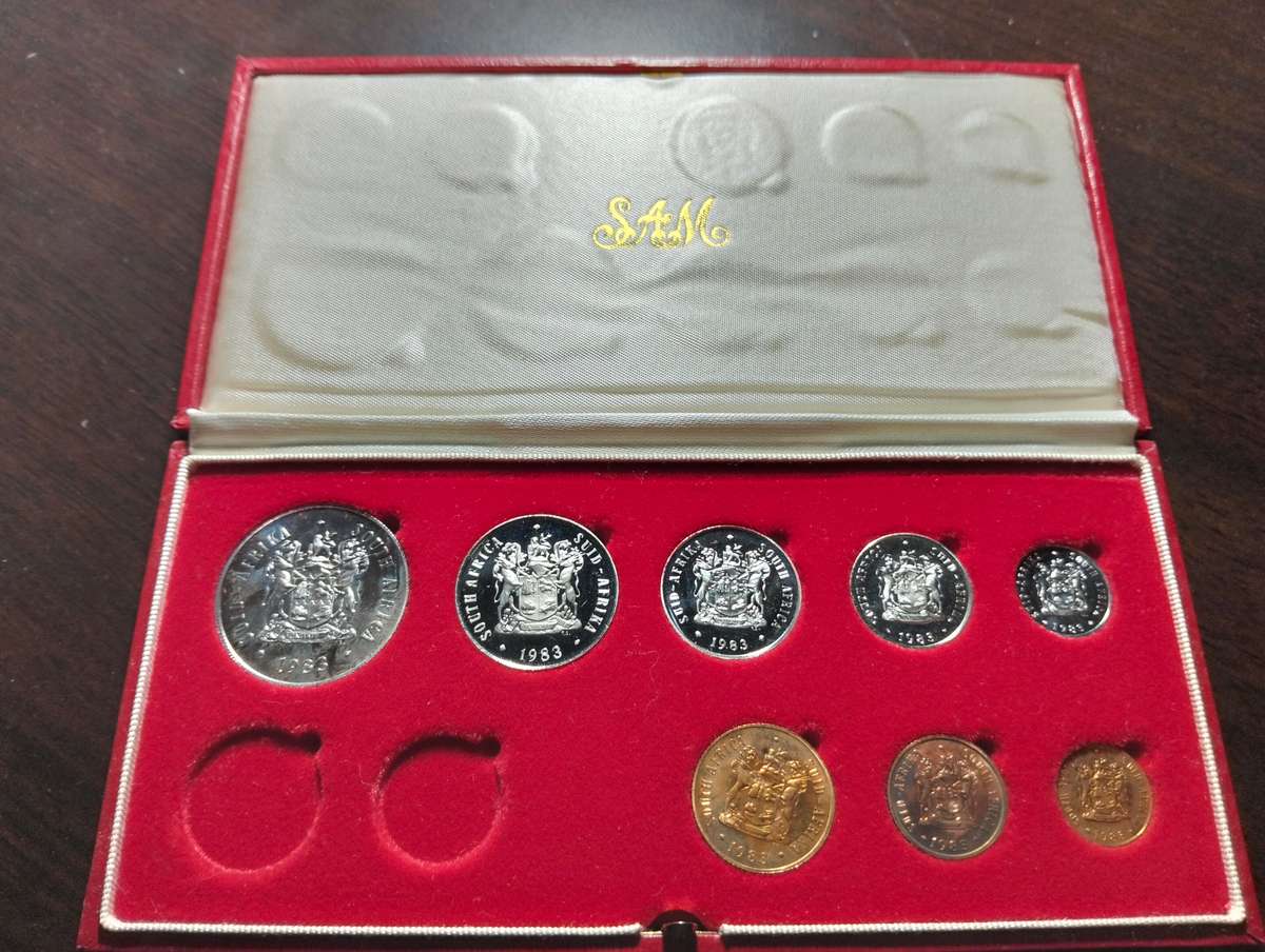 1983 RSA Proof Set in Original Red SA Mint Box No Gold