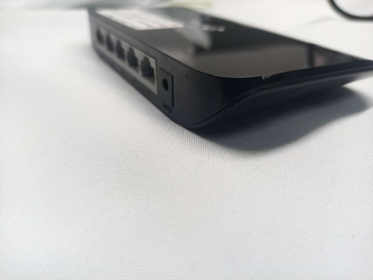 TP-Link Port Desktop Gigabit Switch [Model: SG1005D-5]