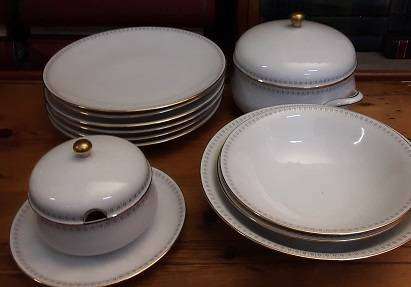 Hutschenreuther  Hohenberg Germany Dinner set In White and Gold Fouteen Piece