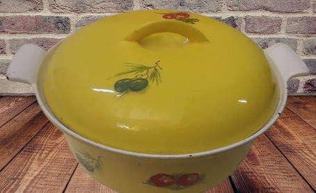 Belgium  Enamel Cassole Dish / pot  23 cm x 9 cm