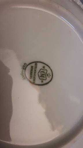 Hutschenreuther  Hohenberg Germany Dinner set In White and Gold Fouteen Piece