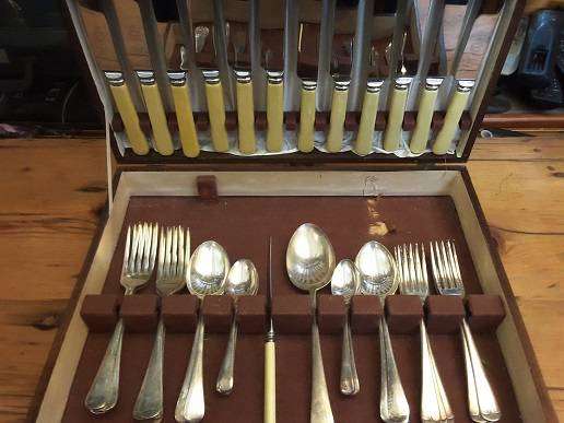Vintage Sheffield England EPNS  Cutlery 37 piece Set with Caddie Box