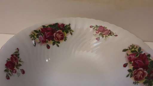 Royal China English Rose Bowl 22 cm x 6.5 cm
