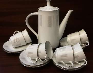 18   Piece Noritake Japan Isabella Tea / Coffee set