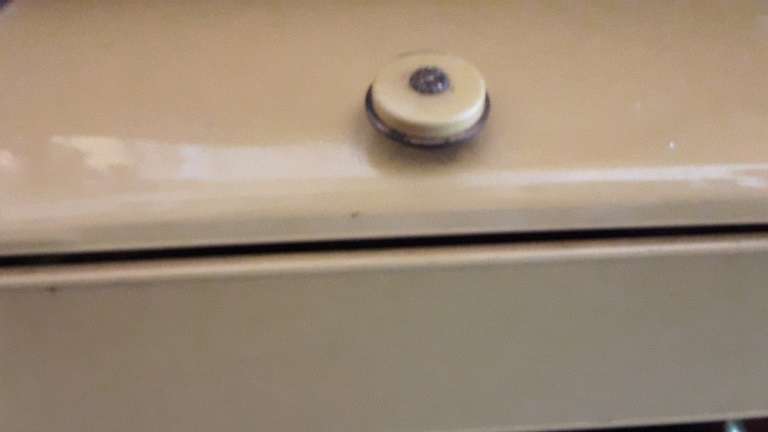 Vintage Enamel Metal Caddy with Anchor Hocking Dish 36 cm x 20 cm x 17 cm