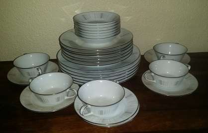 Noritake Isabella 30 piece Dinner set