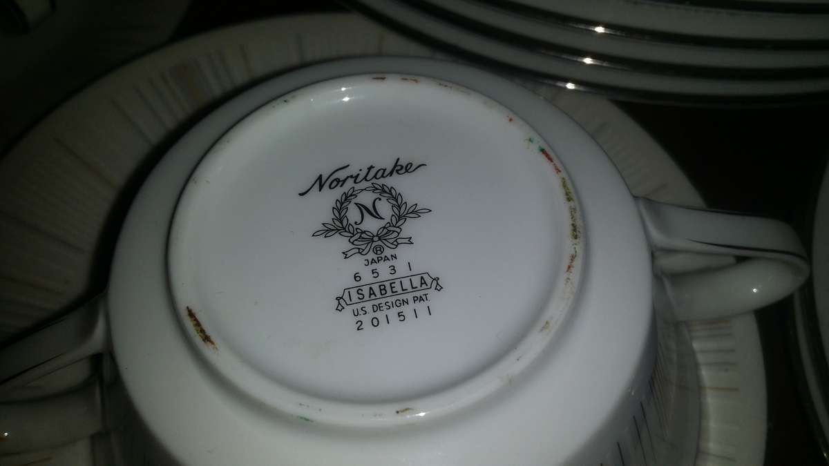 Noritake Isabella 30 piece Dinner set