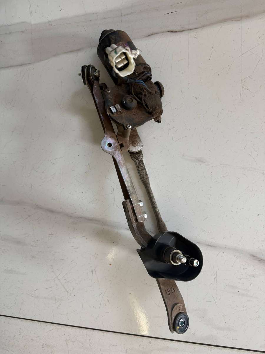 TOYOTA ETIOS MK1 2010-2020 WIPER MOTOR (FRONT) & LINKAGE
