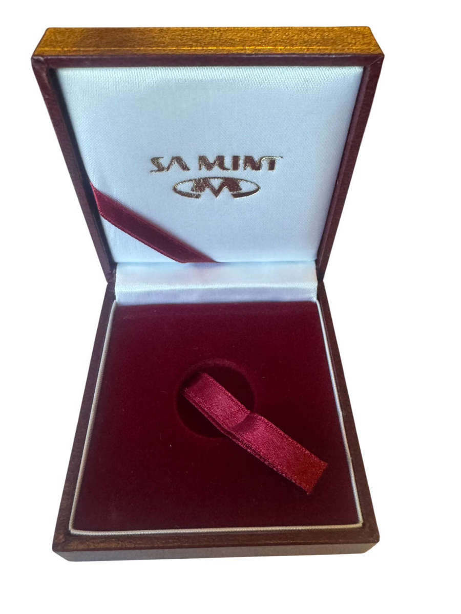 Stunning SA Mint Coin Box For 1/10oz Gold Coin