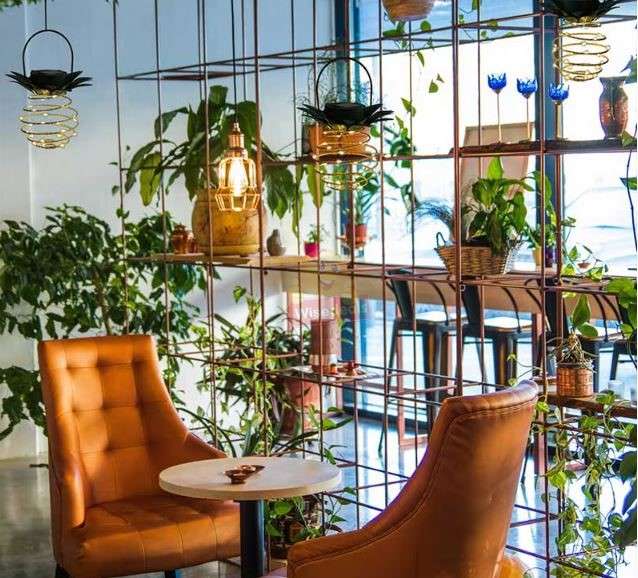 2 Piece SOLAR Pineapple Shape Outdoor Iron Wire Art Hanging Light