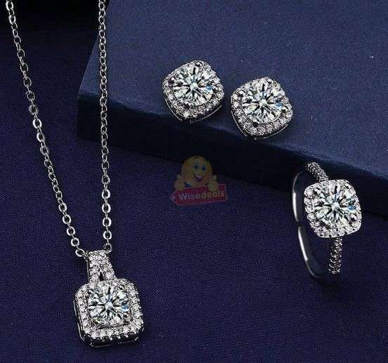 Delicate, Romantic and Classy 3 Piece Jewellery Set