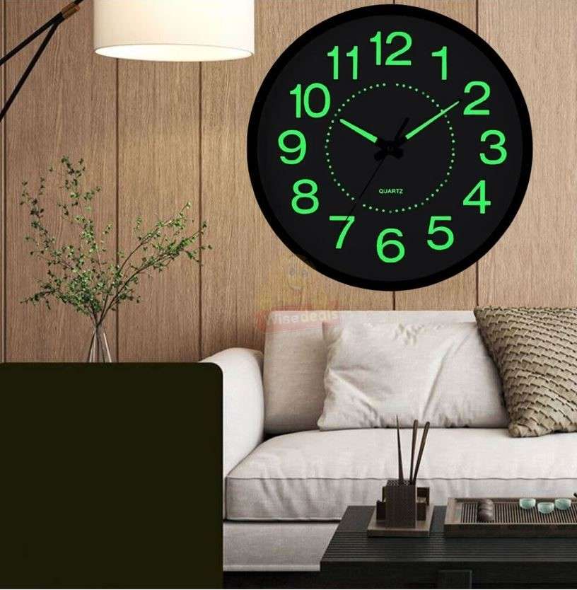 Large Luminous 3D Silent Glow in the Dark Quartz Wall Clock