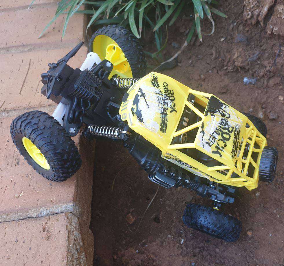 2 Wheel Drive Die-Cast Off-Road Rock Crawler