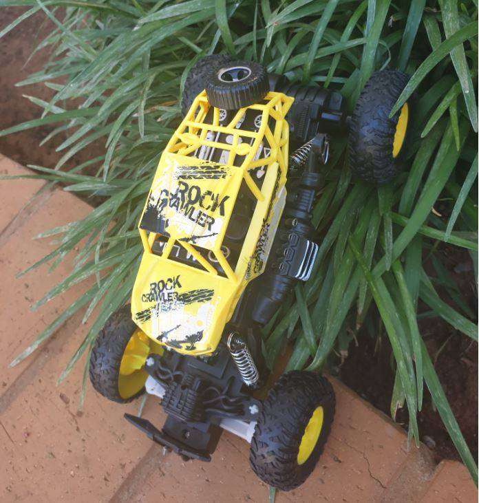 2 Wheel Drive Die-Cast Off-Road Rock Crawler