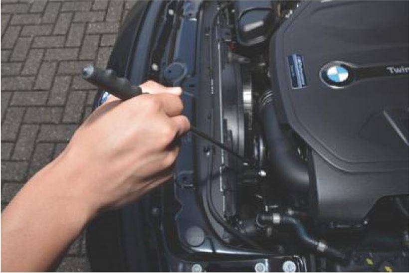 56cm Flexible Magnetic Pick-Up Tool with LED Light