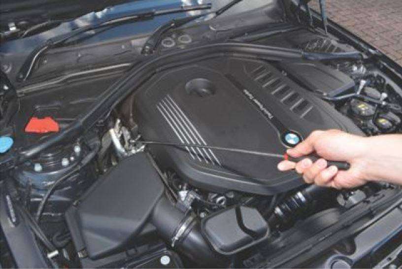 56cm Flexible Magnetic Pick-Up Tool with LED Light