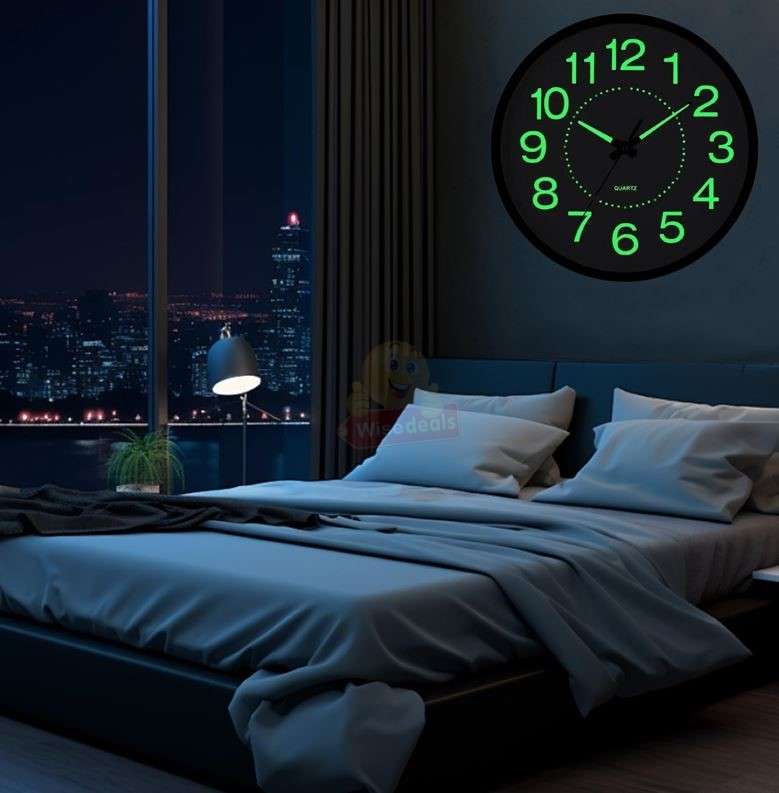 Large Luminous 3D Silent Glow in the Dark Quartz Wall Clock
