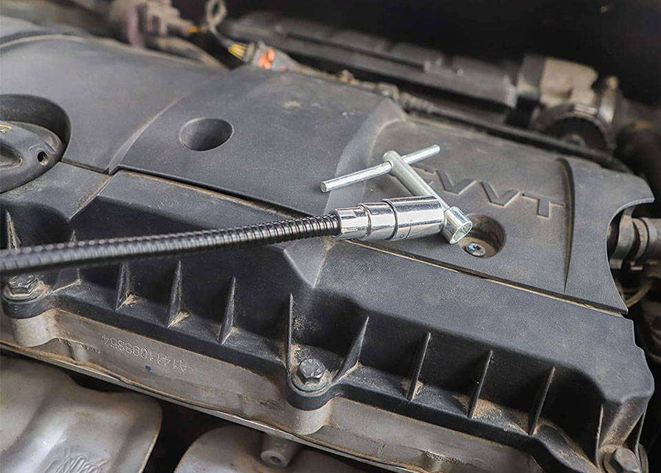 56cm Flexible Magnetic Pick-Up Tool with LED Light