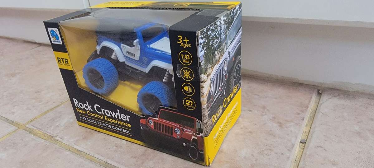 1:43 R/C Jeep Car, 27-Mhz High-speed All-terrain Off-road, Perfect CHRISTMAS GIFT!